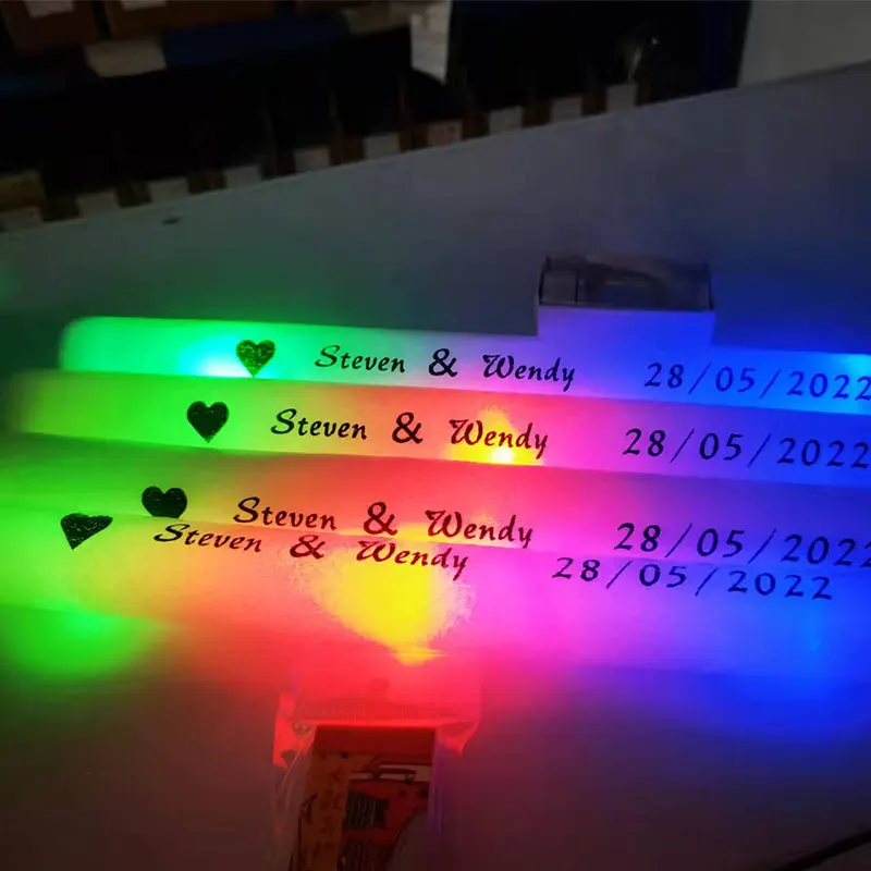 عصي إضاءة LED مضيئة، عصي إسفنج - مراجعة Flashing Led Foam Sticks Party وسعره
