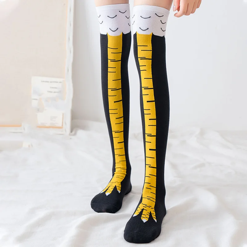 جوارب طويلة مضحكة بتصميم مخلب  - مراجعة Funny Chicken Leg Socks وسعره